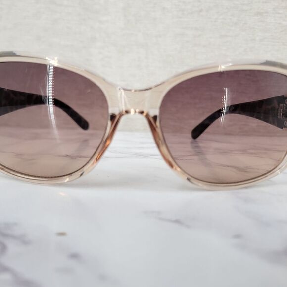 Oscar De La Renta Clear Peachy Pink Frame Sunglasses with Tortoise Arms main image 9